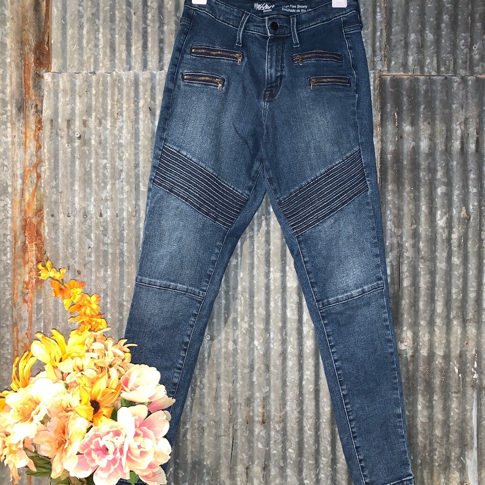 💫Trendy Mossimo Jeans!💫